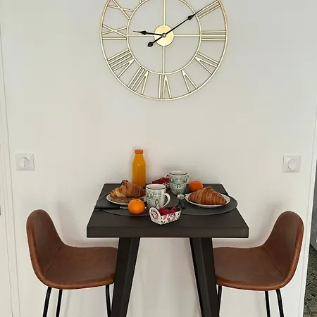 Furnished 17 Paris